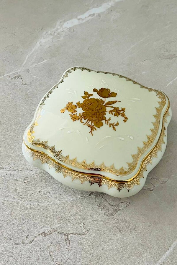 Boîte en porcelaine de Limoges