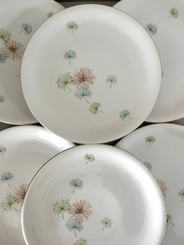 6 petites assiettes en porcelaine KPM