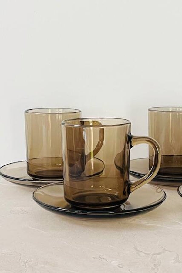 4 tasses à café vintage en verre fumé