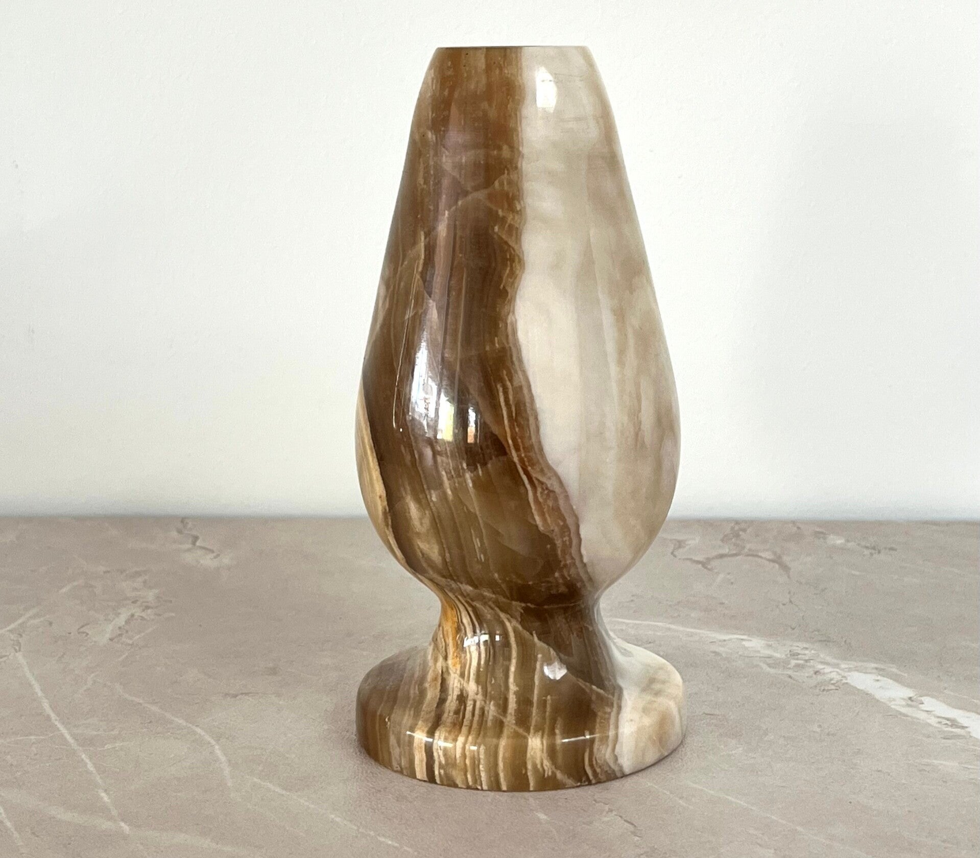Vase en marbre