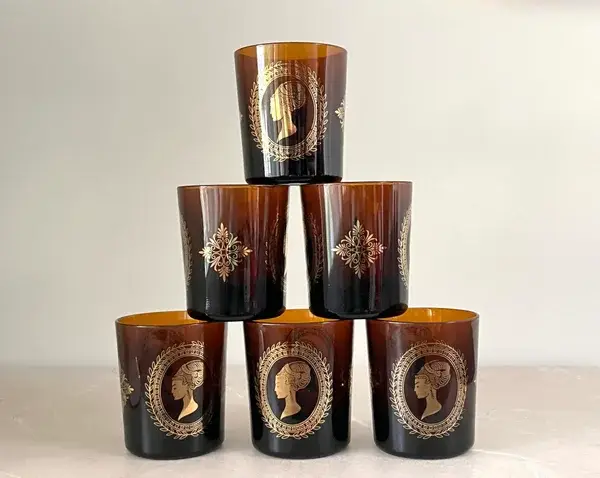 Série de six verres vintage couleur ambre