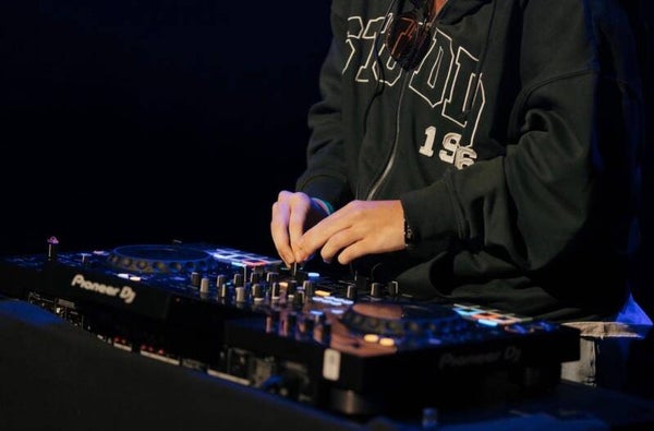 Dj FEMKE