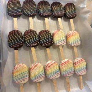 cakesicles-standard-7vlg4n.jpg