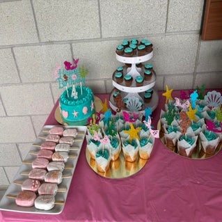 dessert-table-standard-fwdrcd.jpg
