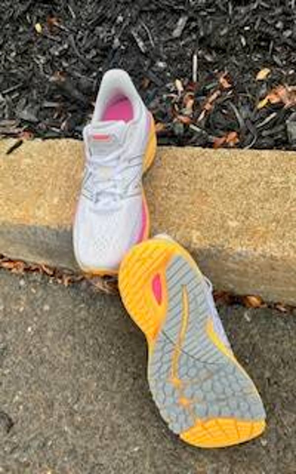 New Balance Women Running Shoe Jamaica