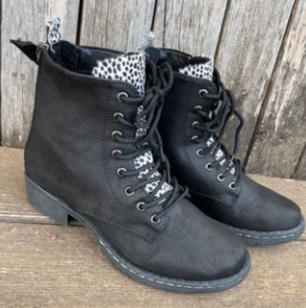 Very G Women Frontier Boots