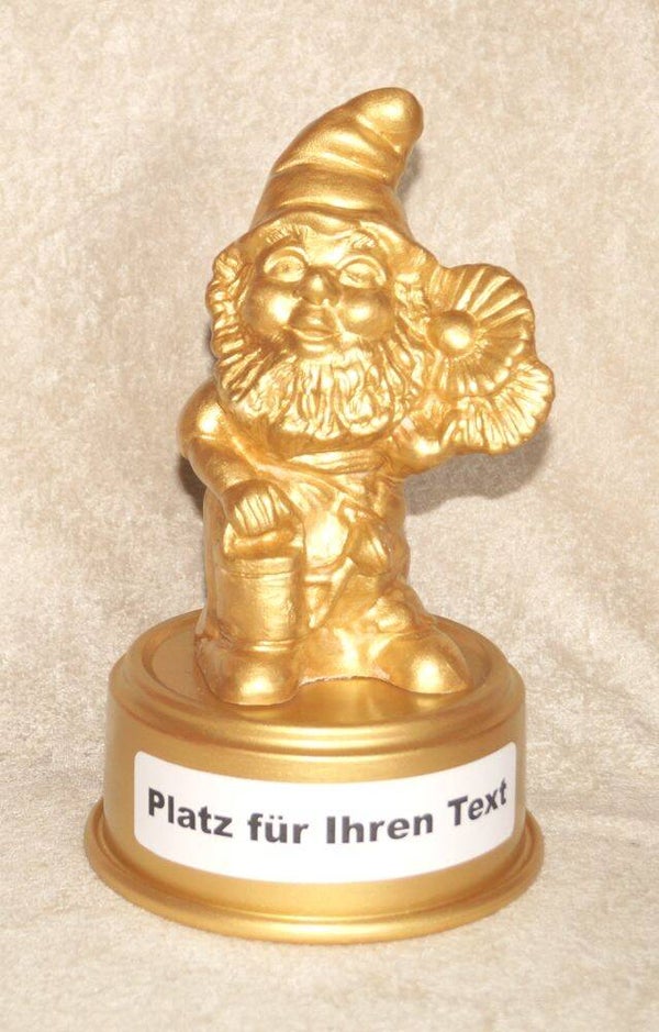 Gartenzwerg de Luxe in Gold auf Terrakottasockel - 4190370