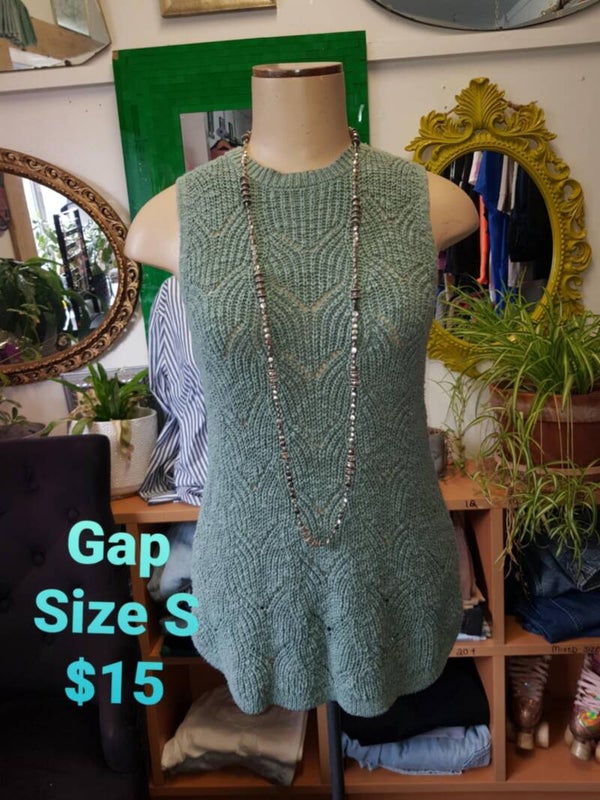 Gap top