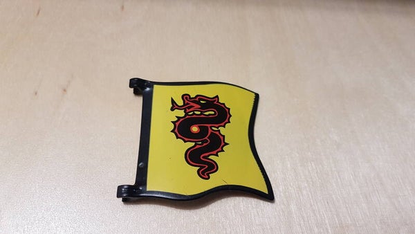 Vlag zwart opdruk geel met draak
