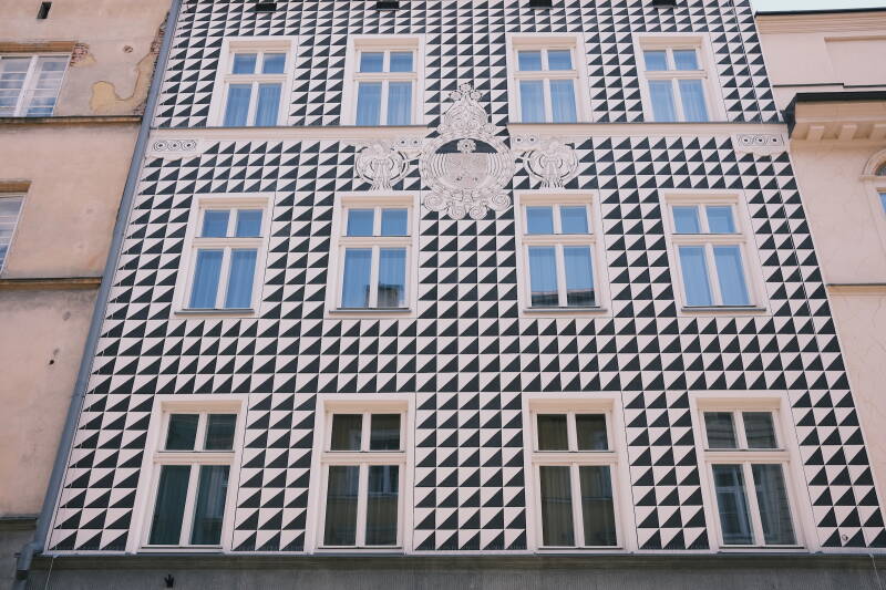 cracovie_facade4658-standard-ffbd5i.jpg