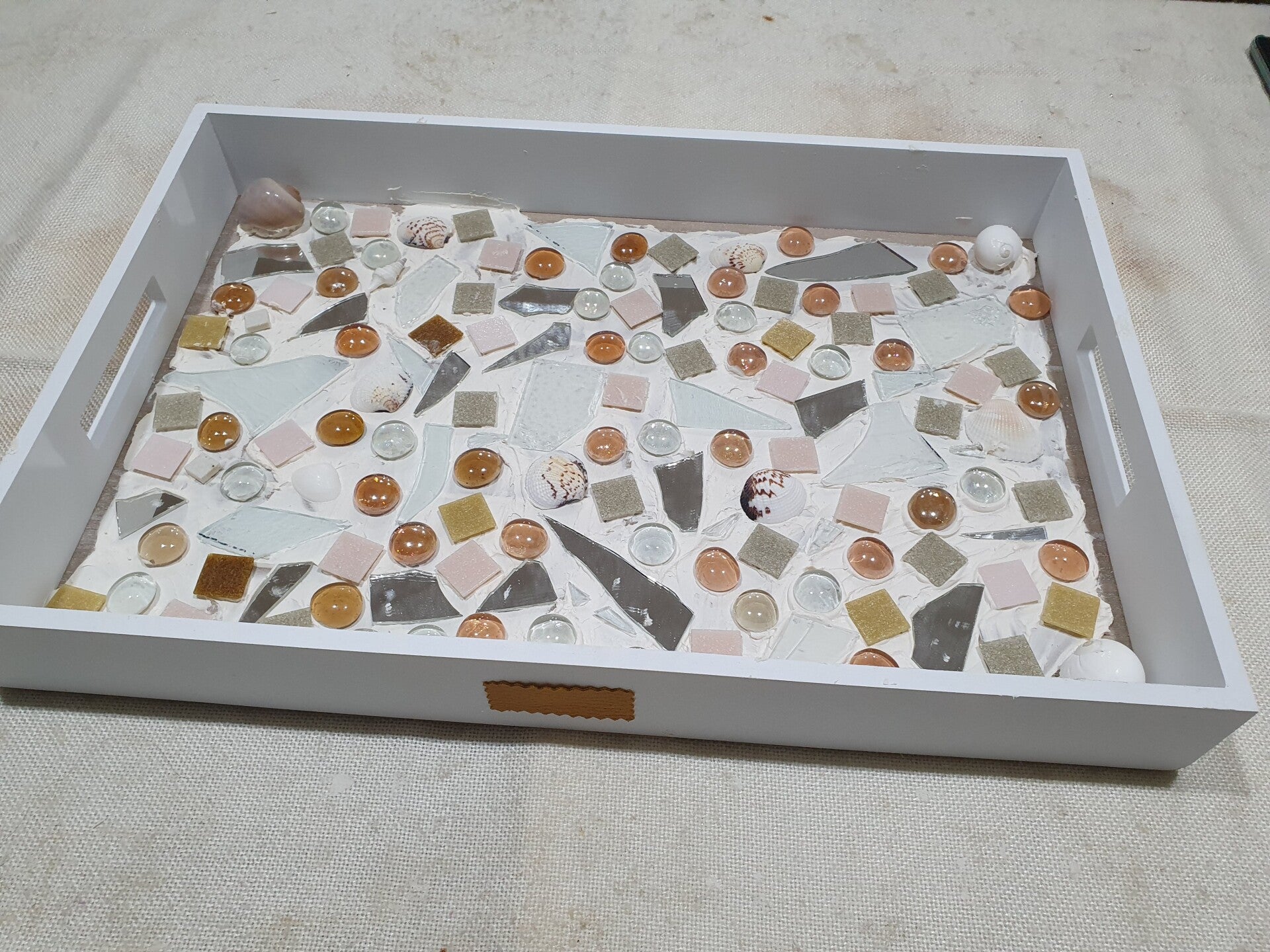 piemel workshop, keramiek schilderen, sieraden maken workshop, macramé plantenhanger maken, vrolijk schilderij, servies beschilderen, workshop drenthe, workshop creatief, vrolijke schilderijen, porselein schilderen, dikke vrouwen schilder, workshop