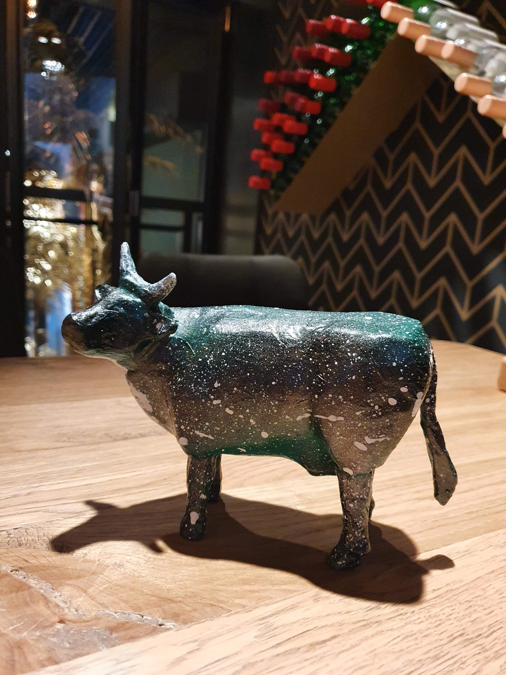 vrolijk persoon, macramé plantenhanger maken, workshop familiedag, worshop, workshop teambuilding, workshop creatief, servies beschilderen workshop, vrijgezellenavond, workshops op locatie, eierbord, dikke dames beeldjes om zelf te schilderen