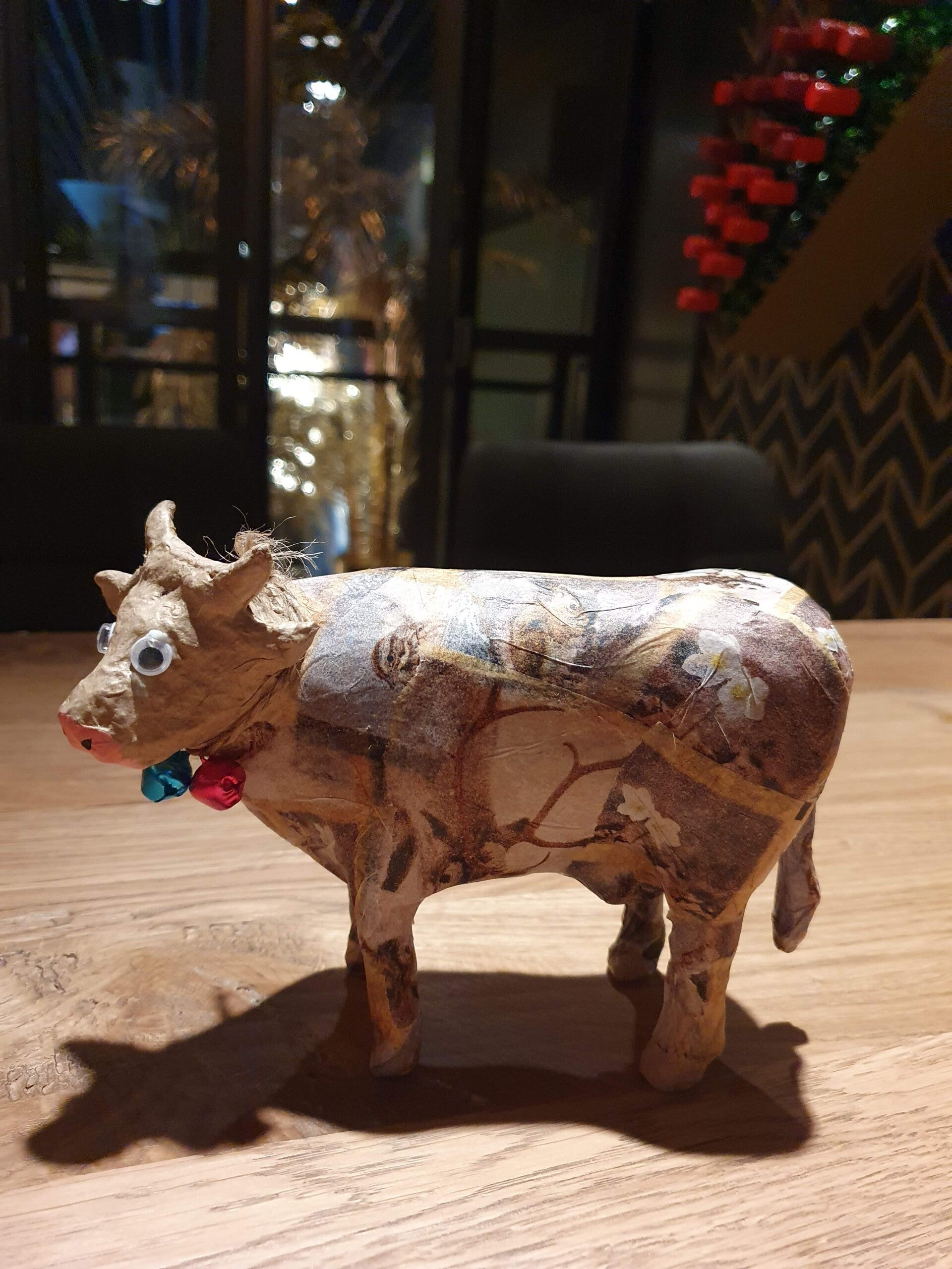 vrolijk persoon, macramé plantenhanger maken, workshop familiedag, worshop, workshop teambuilding, workshop creatief, servies beschilderen workshop, vrijgezellenavond, workshops op locatie, eierbord, dikke dames beeldjes om zelf te schilderen