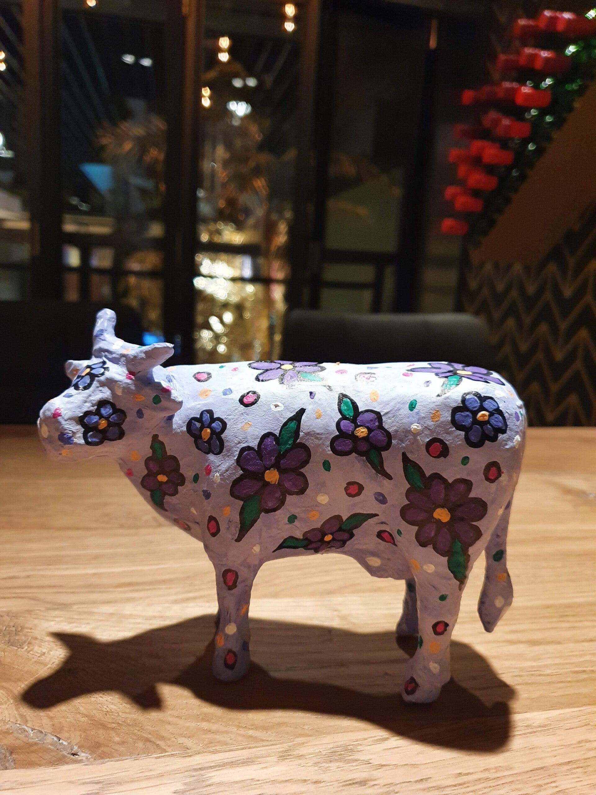 vrolijk persoon, macramé plantenhanger maken, workshop familiedag, worshop, workshop teambuilding, workshop creatief, servies beschilderen workshop, vrijgezellenavond, workshops op locatie, eierbord, dikke dames beeldjes om zelf te schilderen