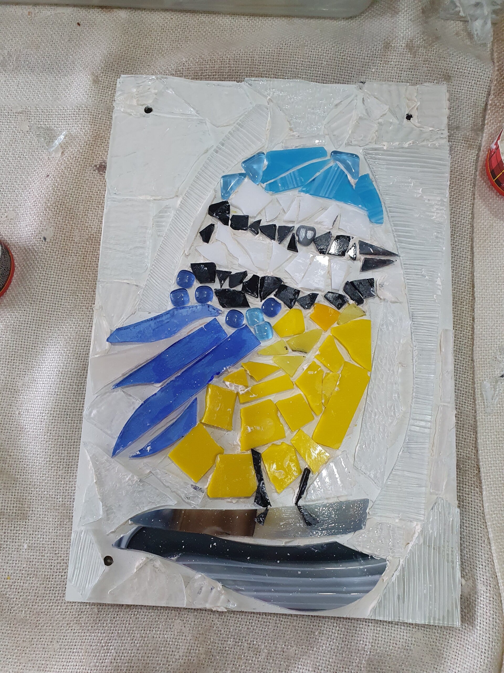 vrolijk persoon, macramé plantenhanger maken, workshop familiedag, worshop, workshop teambuilding, workshop creatief, servies beschilderen workshop, vrijgezellenavond, workshops op locatie, eierbord, dikke dames beeldjes om zelf te schilderen