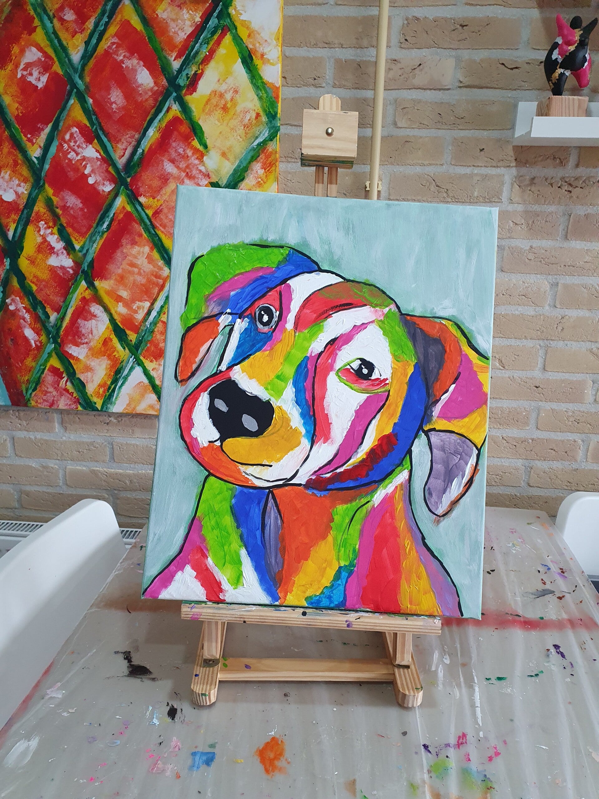 afdelingsuitje, macrame workshop, vriendinnen uitjes, beeldjes dikke dames, keramiek schilderen, taartsmaken, sieraden maken workshop, moeder dochter dag, vrolijk schilderij dikke dames, servies beschilderen, familiedag drenthe, porselein schilderen