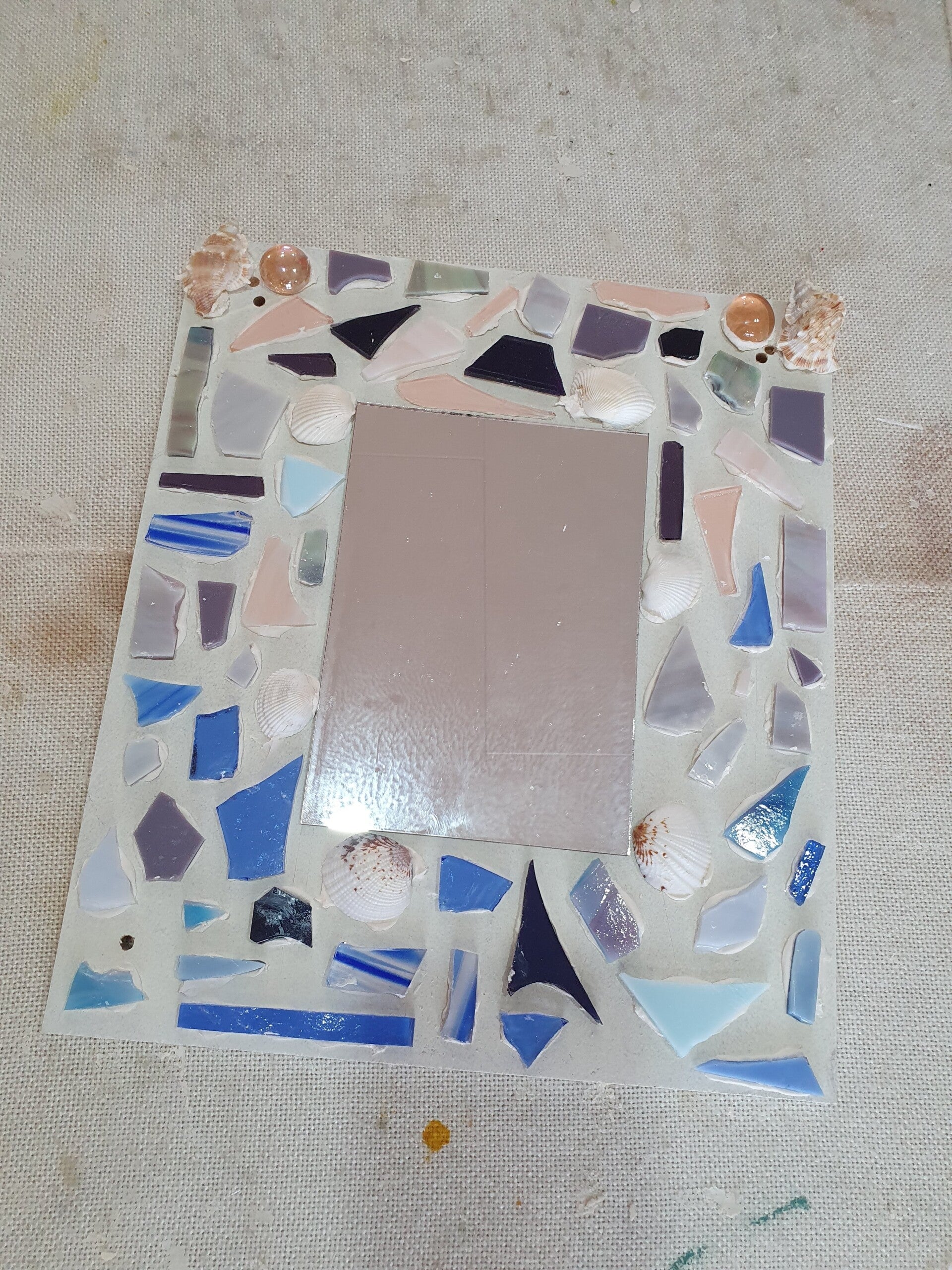 workshop, workshops, creatieve workshops, creatieve workshop, workshop drenthe, workshops drenthe, zussen uitje, dikkedamesschilderen, dikke dames schilder, workshop sieraden maken, dikke dames beeldje schilderen, workshop met vriendinnen, leuke workshops