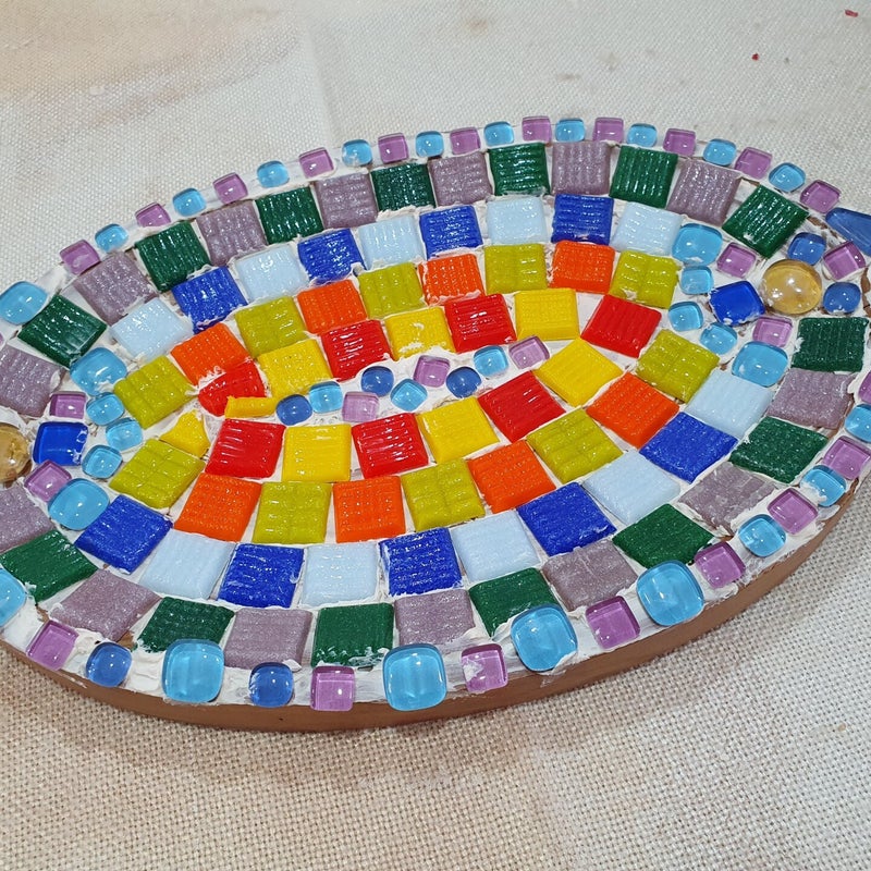 dikke dames wijn, porcelein schilderen, vriendinnenuitjes, vriendinnenuitje, servies schilderen, leuke workshop, dikke dames beeldjes schilderen, schilder voorbeelden, workshop piemel pimpen, dikke vrouwen schilderen, dikke vrouwen schilder, workshoo