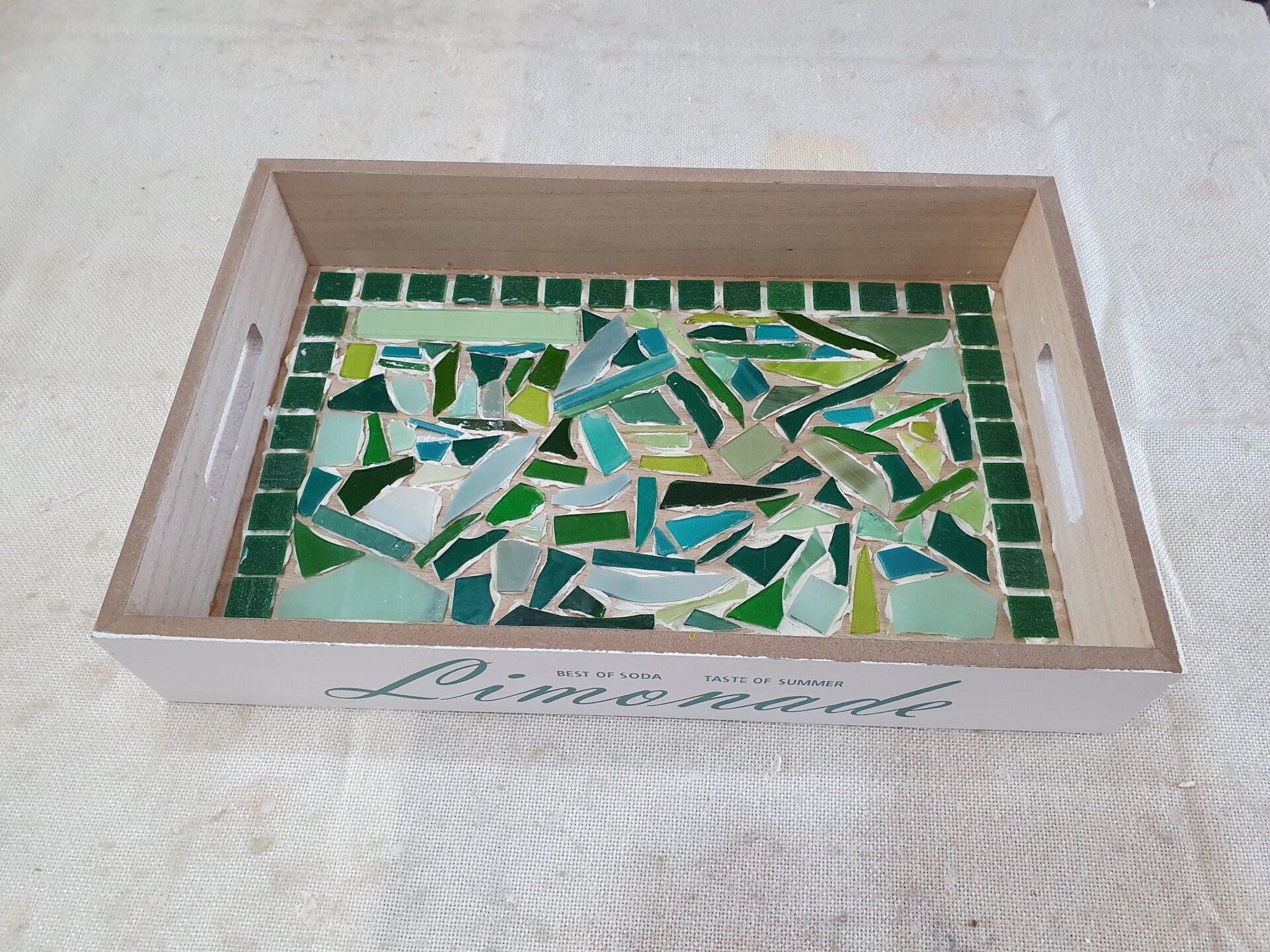 vrolijke koeien schilderijen, workshops creatief, cocodama, schilderen voor beginners voorbeelden, dikke dames schilderen, vrolijke schilderijen, workshop mozaieken, schilderen voorbeelden, beeldjes schilderen, workshop sieraden maken 2 personen