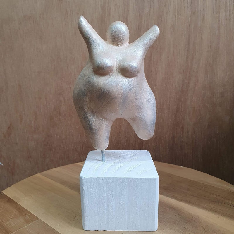 workshop, workshops, creatieve workshops, creatieve workshop, workshop drenthe, workshops drenthe, zussen uitje, dikkedamesschilderen, dikke dames schilder, workshop sieraden maken, dikke dames beeldje schilderen, workshop met vriendinnen, leuke workshops