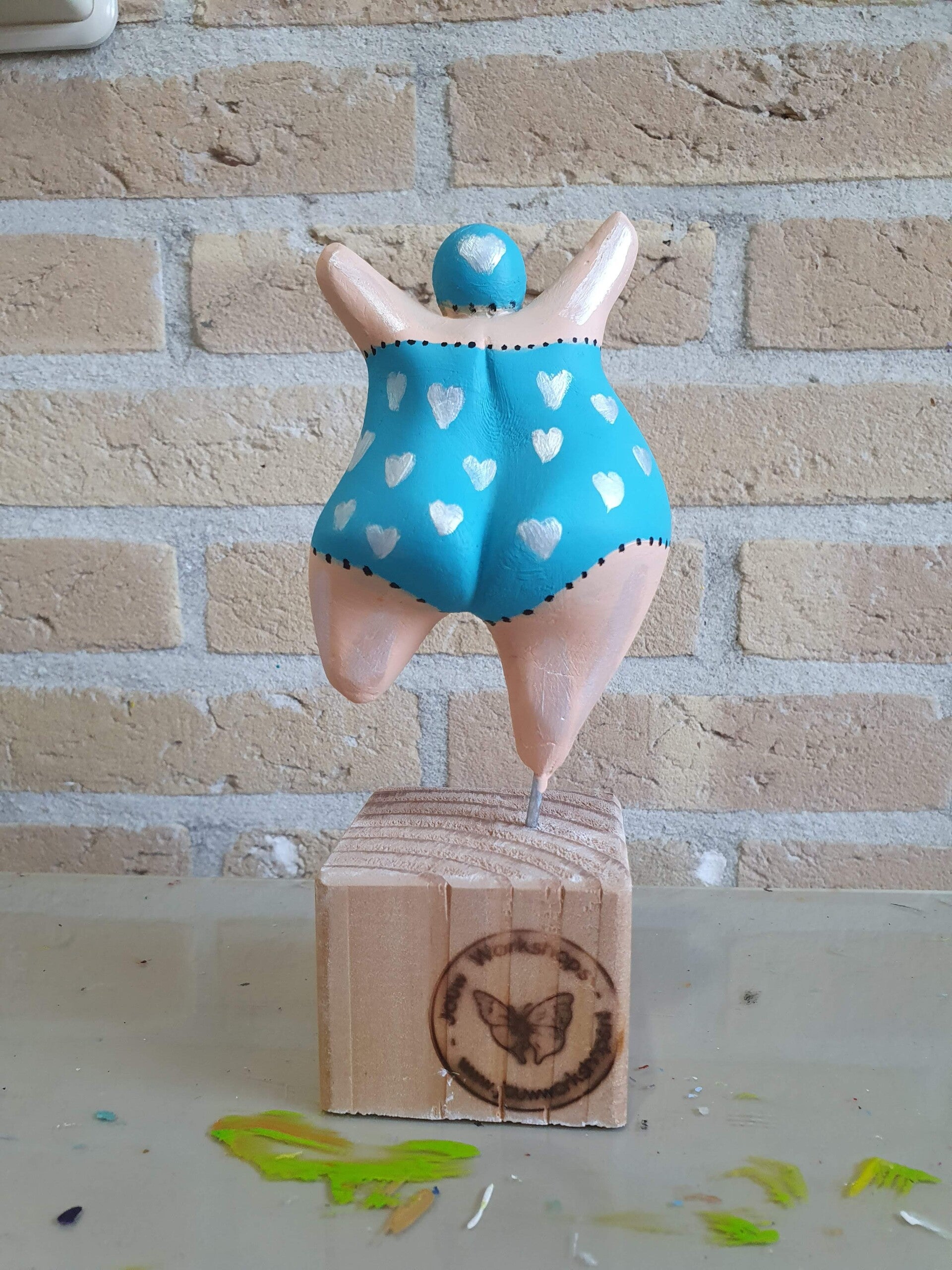 workshop, workshops, creatieve workshops, creatieve workshop, workshop drenthe, workshops drenthe, zussen uitje, dikkedamesschilderen, dikke dames schilder, workshop sieraden maken, dikke dames beeldje schilderen, workshop met vriendinnen, leuke workshops