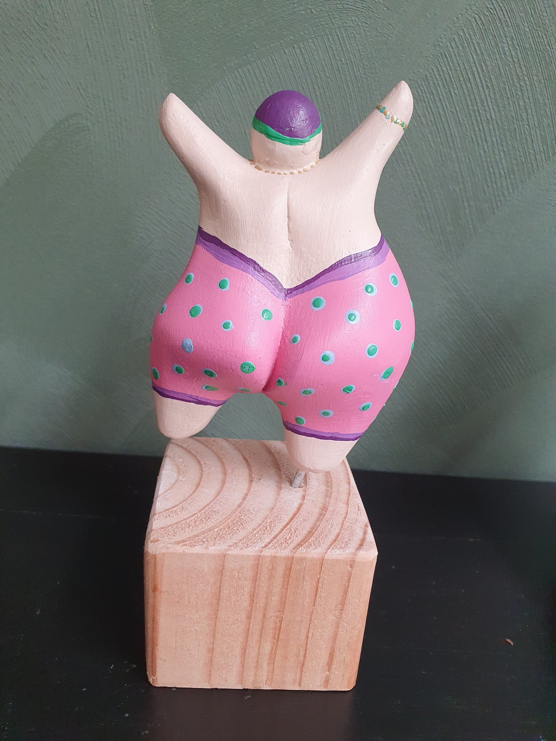 workshop beeldje dikke dame schilderen, workshop, workshop Drenthe, workshops Drenthe, creatieve workshop, creatieve workshops, personeelsuitje Drenthe, creatief uitje Drenthe, vriendinnenuitje, zussendag, betaalbare workshop, workshop aanbieding