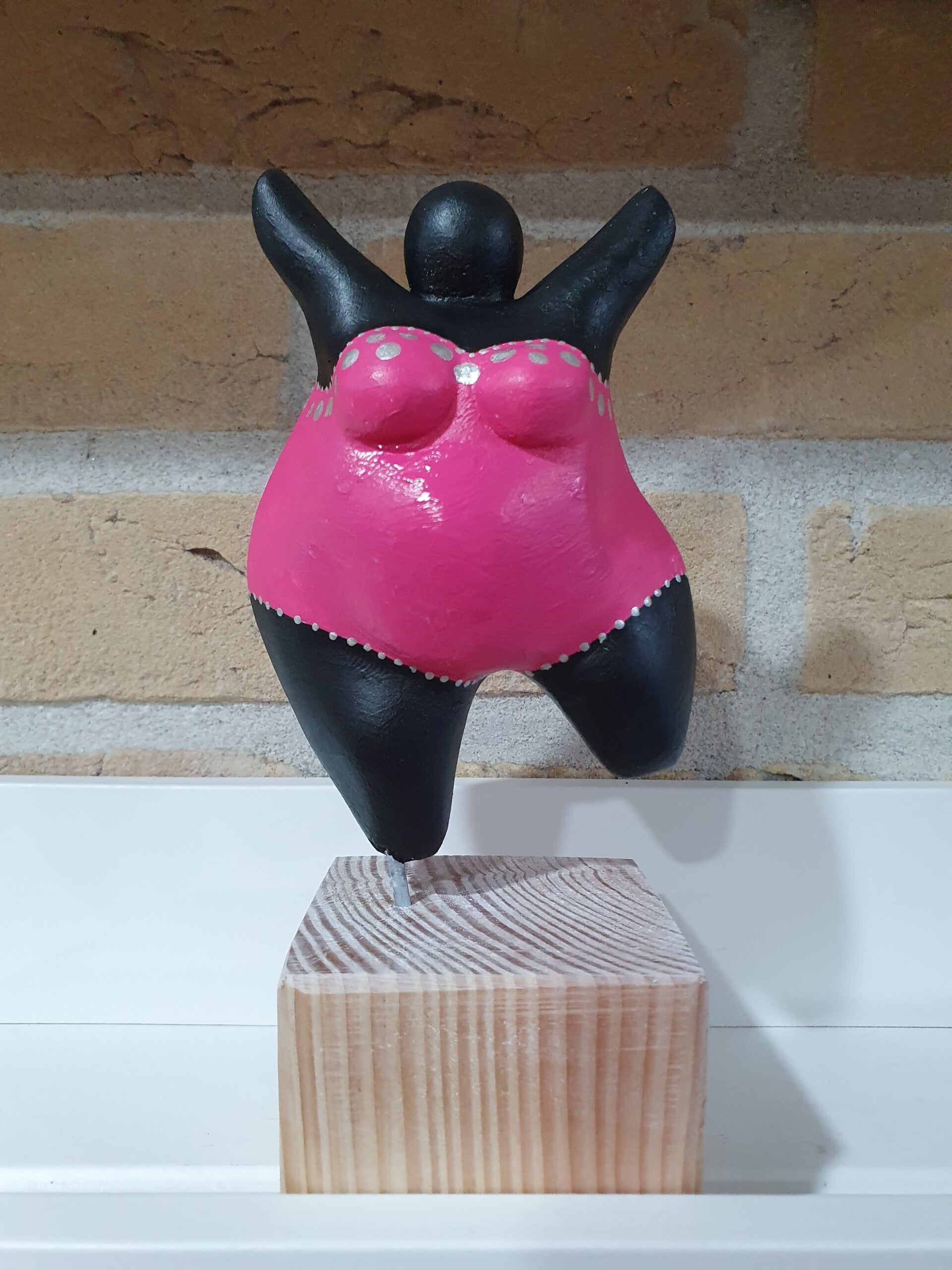 workshop beeldje dikke dame schilderen, workshop, workshop Drenthe, workshops Drenthe, creatieve workshop, creatieve workshops, personeelsuitje Drenthe, creatief uitje Drenthe, vriendinnen uitje, zussendag, betaalbare workshop, workshop aanbieding