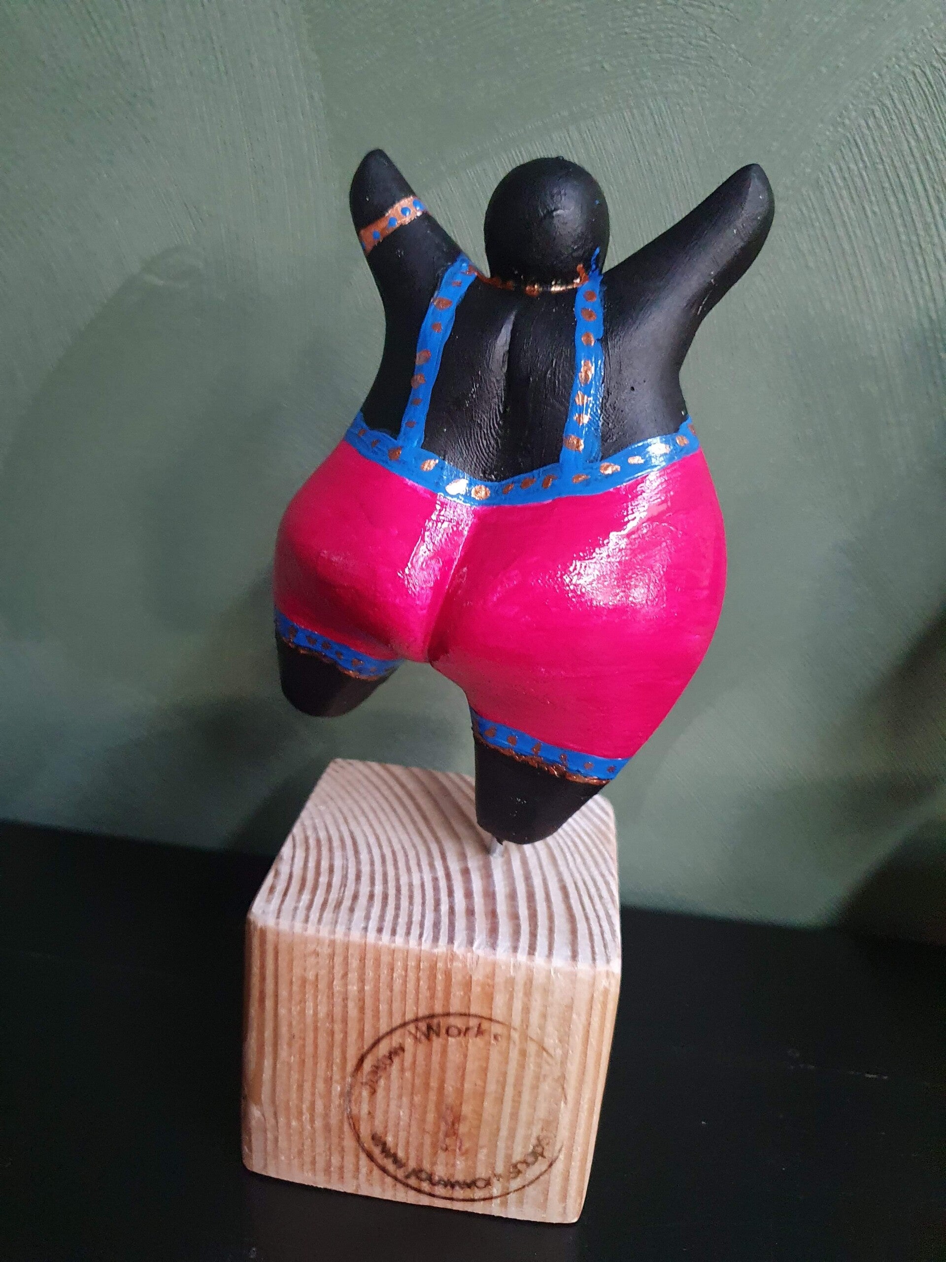 workshop beeldje dikke dame schilderen, workshop, workshop Drenthe, workshops Drenthe, creatieve workshop, creatieve workshops, personeelsuitje Drenthe, creatief uitje Drenthe, vriendinnen uitje, zussendag, betaalbare workshop, vrijgezellenfeest