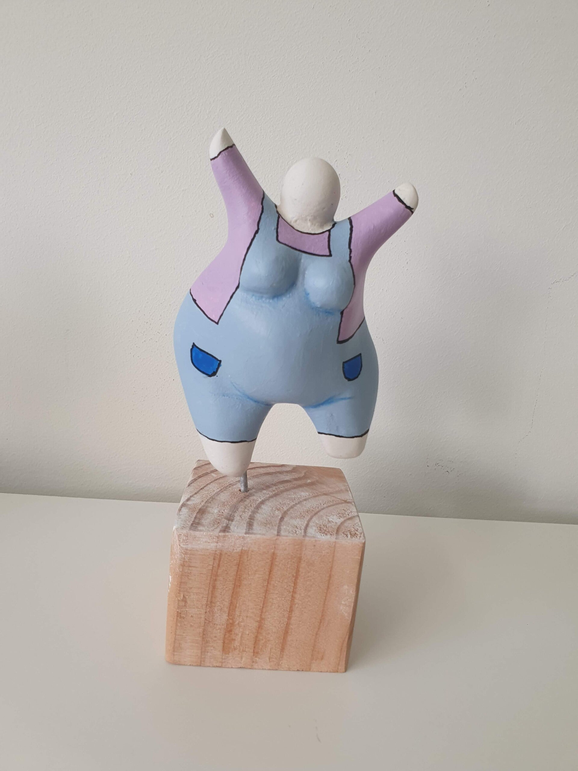 vrolijke koeien schilderijen, workshops creatief, cocodama, schilderen voor beginners voorbeelden, dikke dames schilderen, vrolijke schilderijen, workshop mozaieken, schilderen voorbeelden, beeldjes schilderen, workshop sieraden maken 2 personen