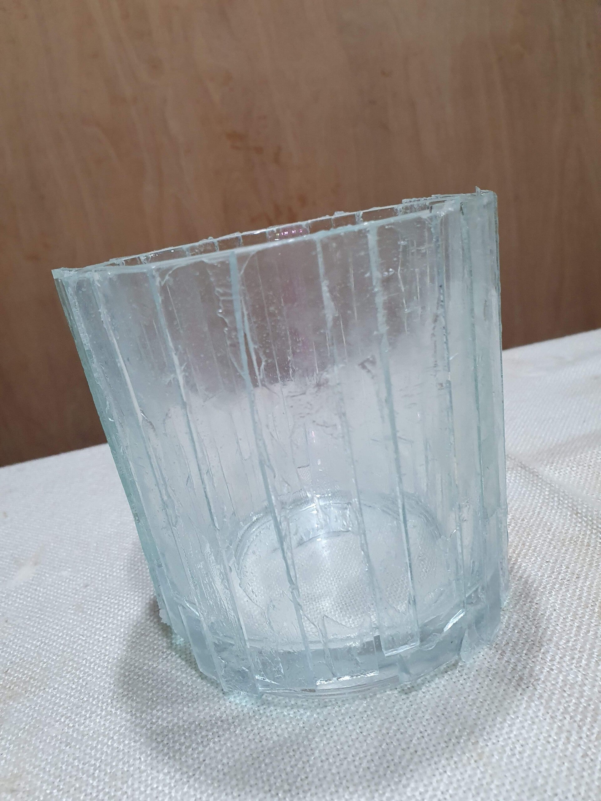 piemel workshop, keramiek schilderen, sieraden maken workshop, macramé plantenhanger maken, vrolijk schilderij, servies beschilderen, workshop drenthe, workshop creatief, vrolijke schilderijen, porselein schilderen, dikke vrouwen schilder, workshop