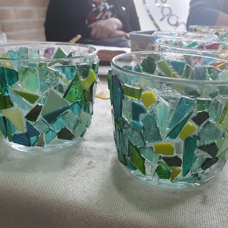 workshop mozaïeken, workshop mozaïek, workshop keramieken, workshop, workshop Drenthe, workshops Drenthe, creatieve workshop, creatieve workshops, personeelsuitje Drenthe, vrijgezellenfeest Drenthe, vriendinnenuitje, workshop 1 persoon, workshop Hoogeveen