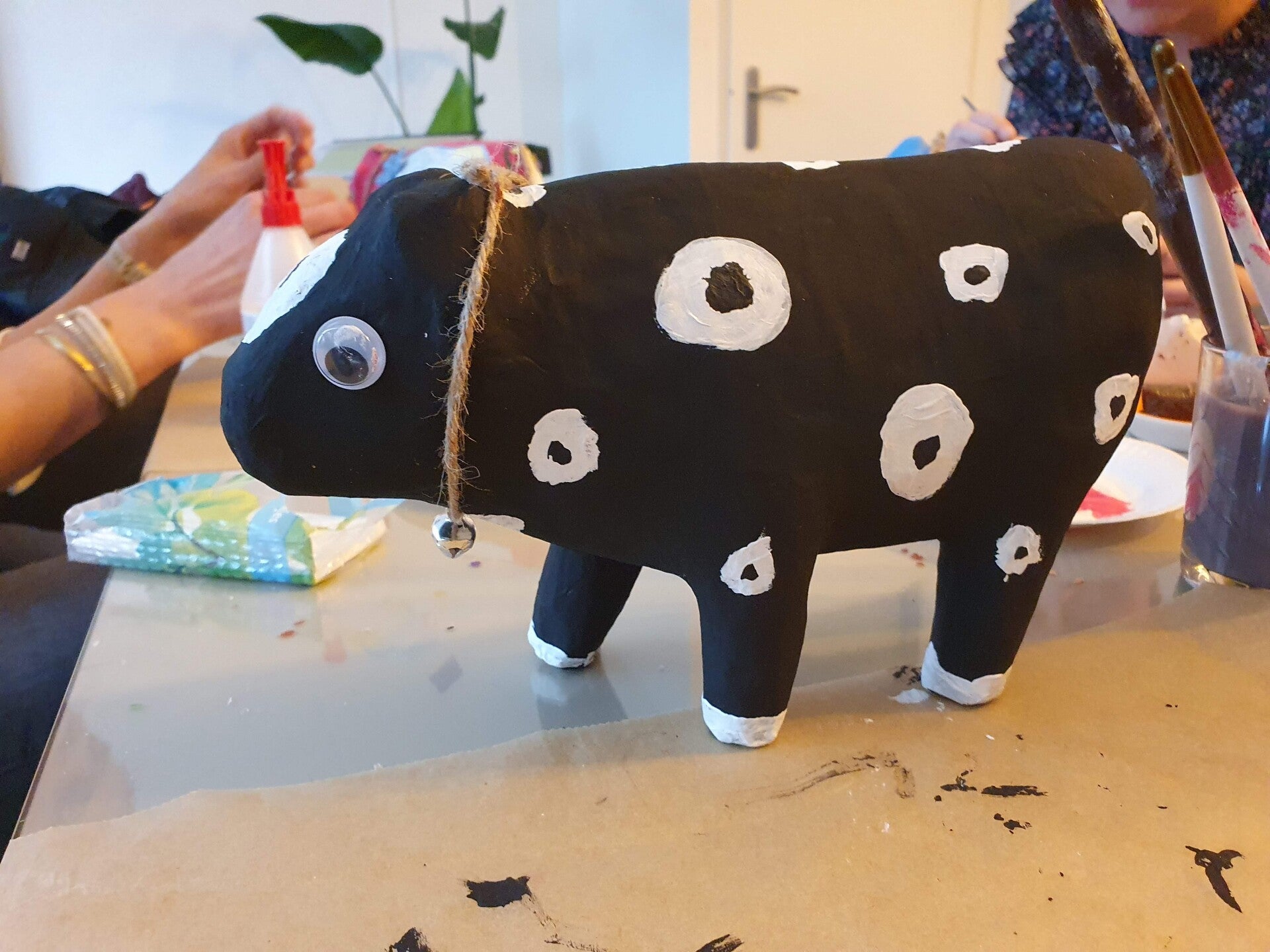 workshop koe pimpen, workshop, workshop Drenthe, workshops Drenthe, creatieve workshop, creatieve workshops, personeelsuitje Drenthe, creatief uitje Drenthe, vriendinnenuitje, familiedag, workshop mannen, teambuilding