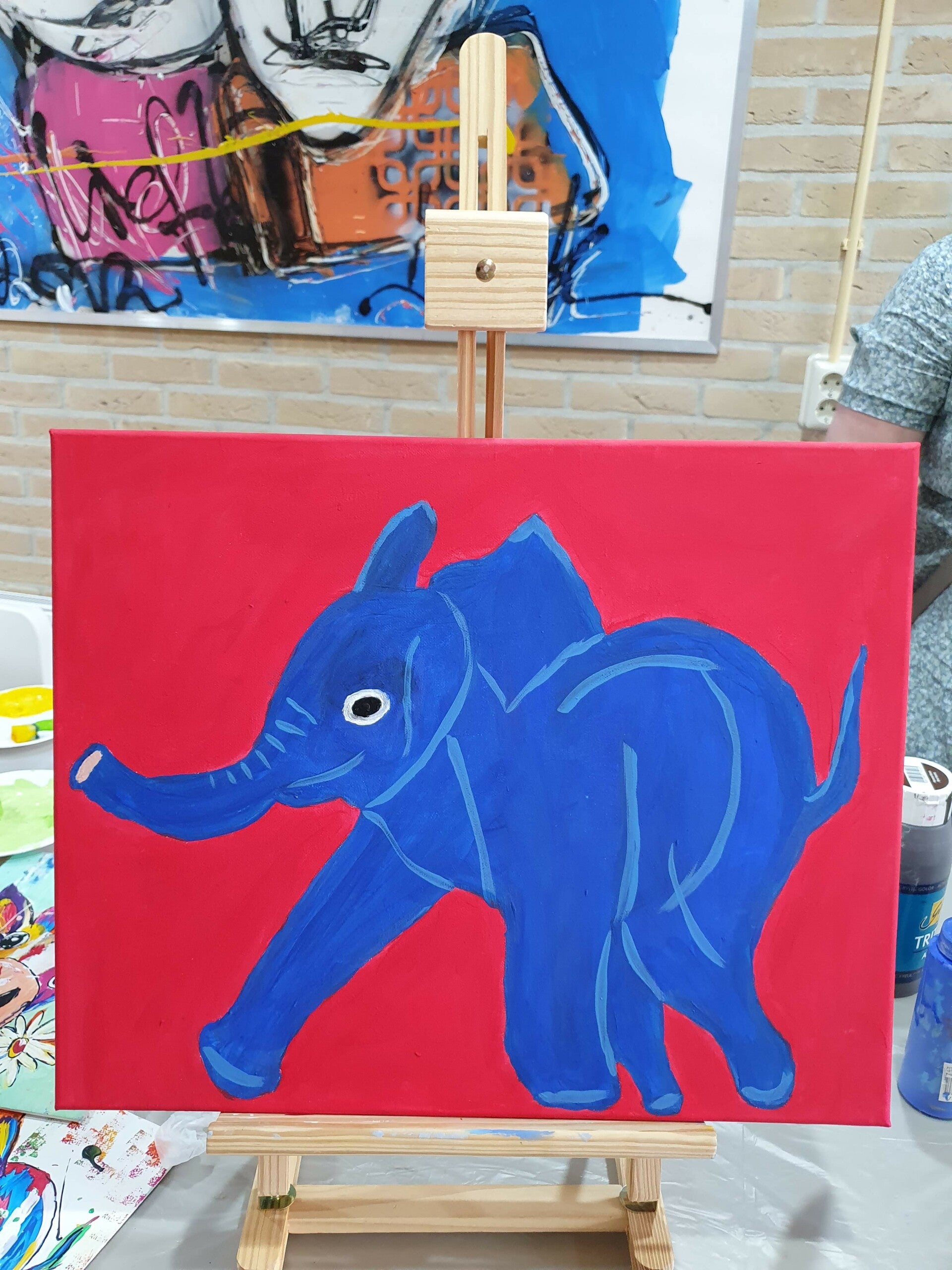 schilderen voor beginners voorbeelden, zussen uitje, servies schilderen, leuke workshop, workshop moeder dochter, workshop taart maken, kippen schilderen, dikke dames beeldjes om zelf te schilderen, vrolijkschilderij, mokken schilderen, moeder dochter dag