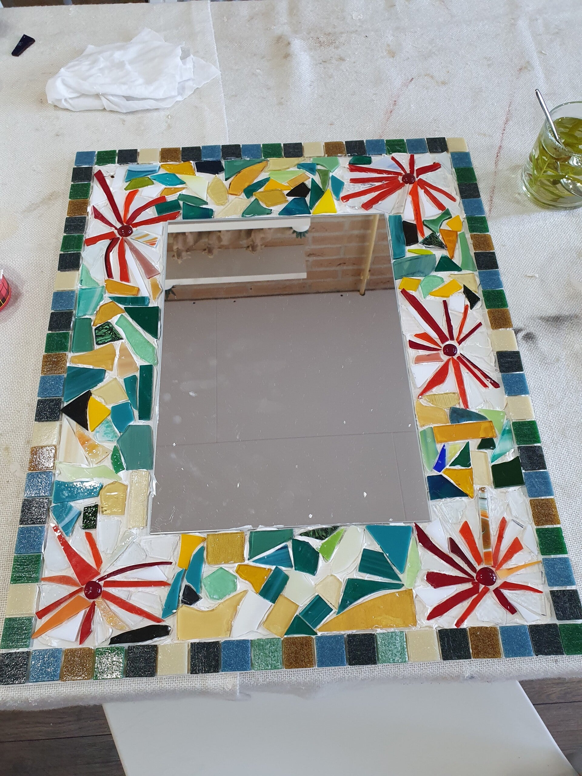 workshop mozaïeken, workshop mozaïek, workshop keramieken, workshop, workshop Drenthe, workshops Drenthe, creatieve workshop, creatieve workshops, personeelsuitje Drenthe, creatief uitje Drenthe, vriendinnenuitje, workshop 1 persoon, teambuilding