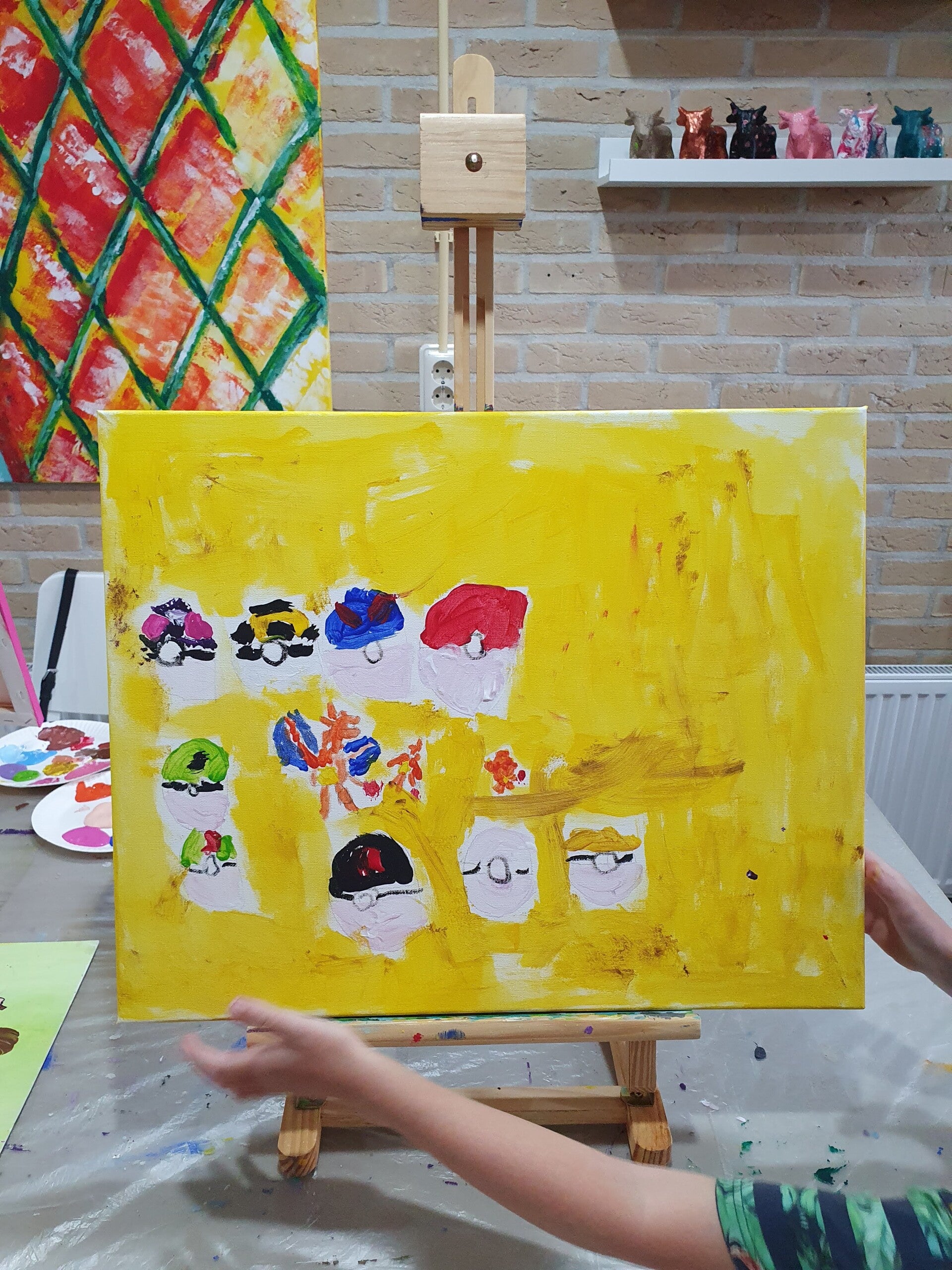 workshop het vrolijke schilderij schilderen, workshop, workshop Drenthe, workshops Drenthe, creatieve workshop, creatieve workshops, zussendag, activiteiten Drenthe, personeelsuitje, workshop koe schilderen, origineel bedrijfs uitje, bedrijfsfeest 