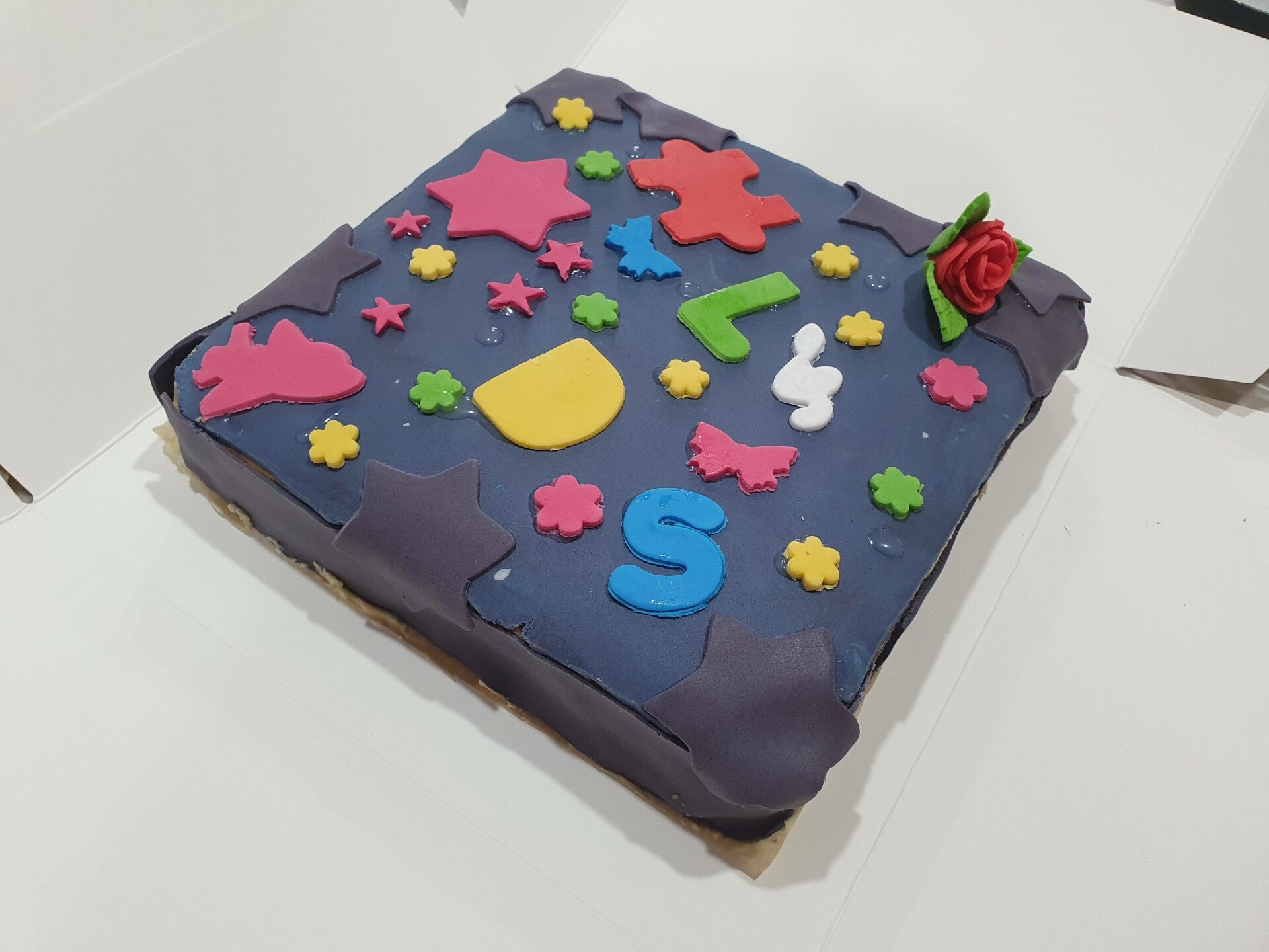 workshop, workshops, dikke dames schilderen, creatieve workshops, vriendinnenuitje, dikke dames schilder, creatieve workshop, dikke dames, beeldjes, workshop sieraden maken, leuke workshops, dikkedamesschilderen, workshop taarten maken