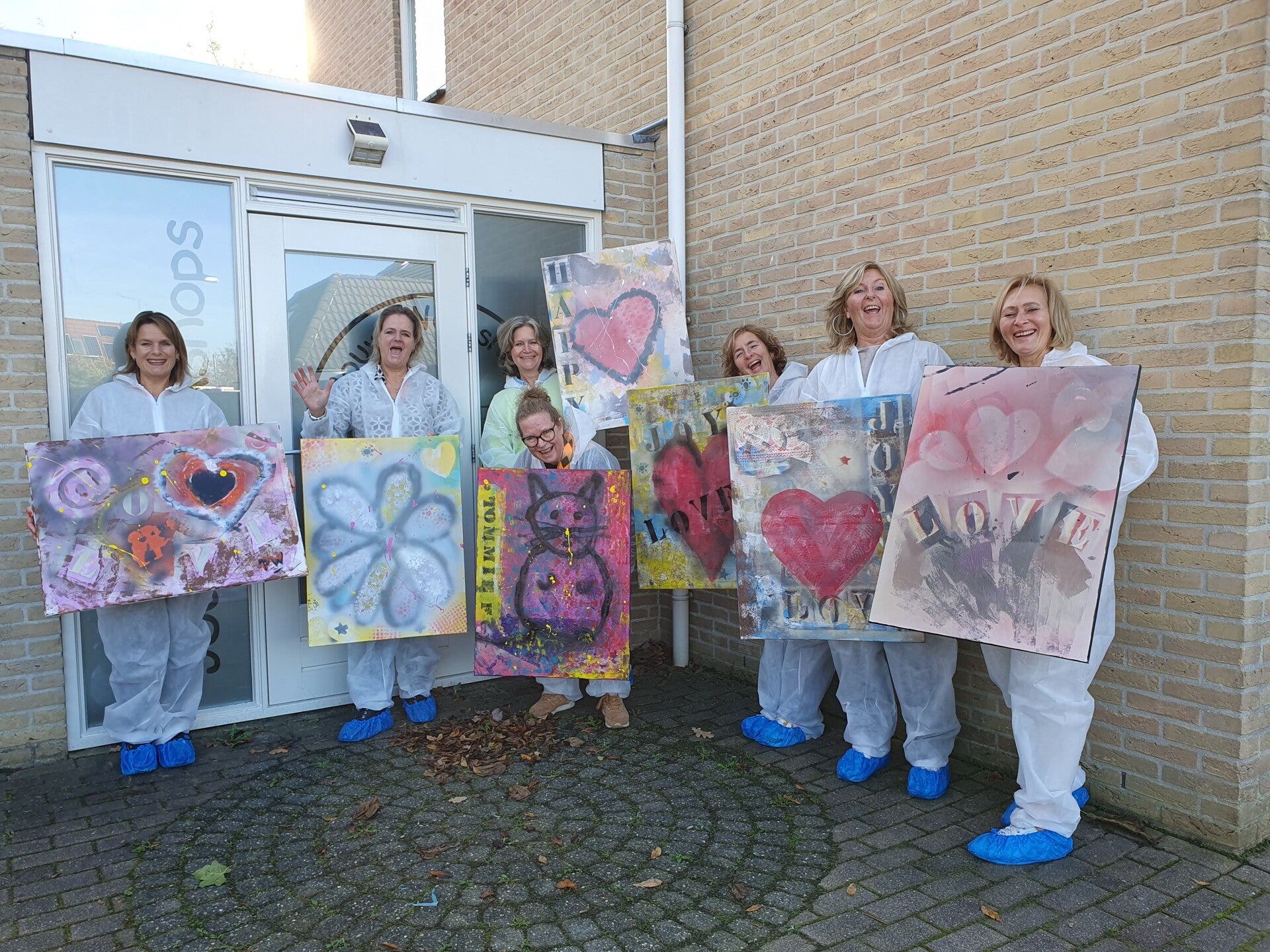 workshop graffiti modern schilderen, workshop, workshop Drenthe, workshops Drenthe, creatieve workshop, creatieve workshops, personeelsfeest Drenthe, creatief uitje Drenthe, uitje familiedag, uitje teambuilding, activiteiten grote groepen