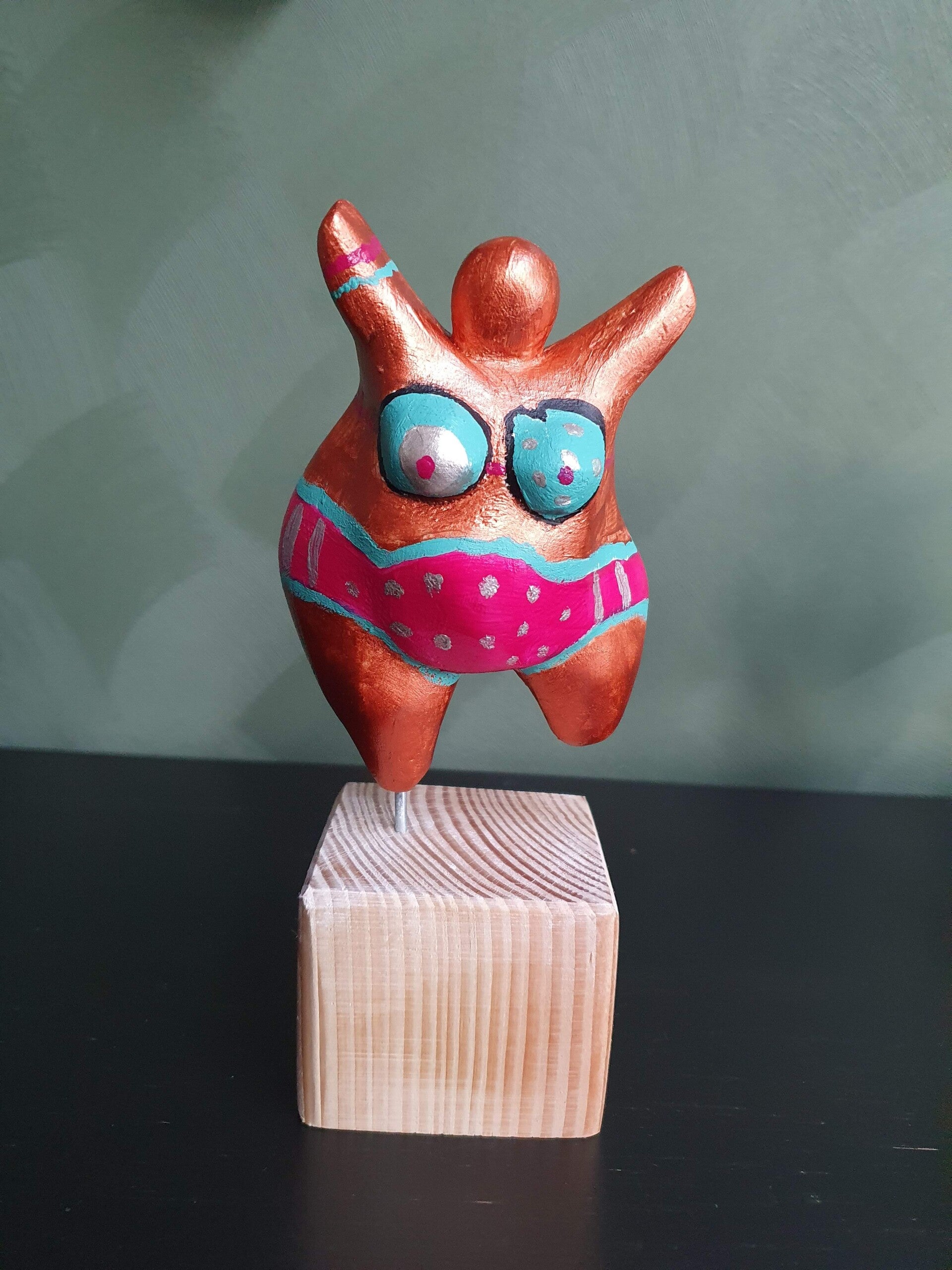 workshop beeldje dikke dame schilderen, workshop, workshop Drenthe, workshops Drenthe, creatieve workshop, creatieve workshops, personeelsuitje Drenthe, creatief uitje Drenthe, vriendinnen uitje, zussendag, betaalbare workshop, vrijgezellenfeest