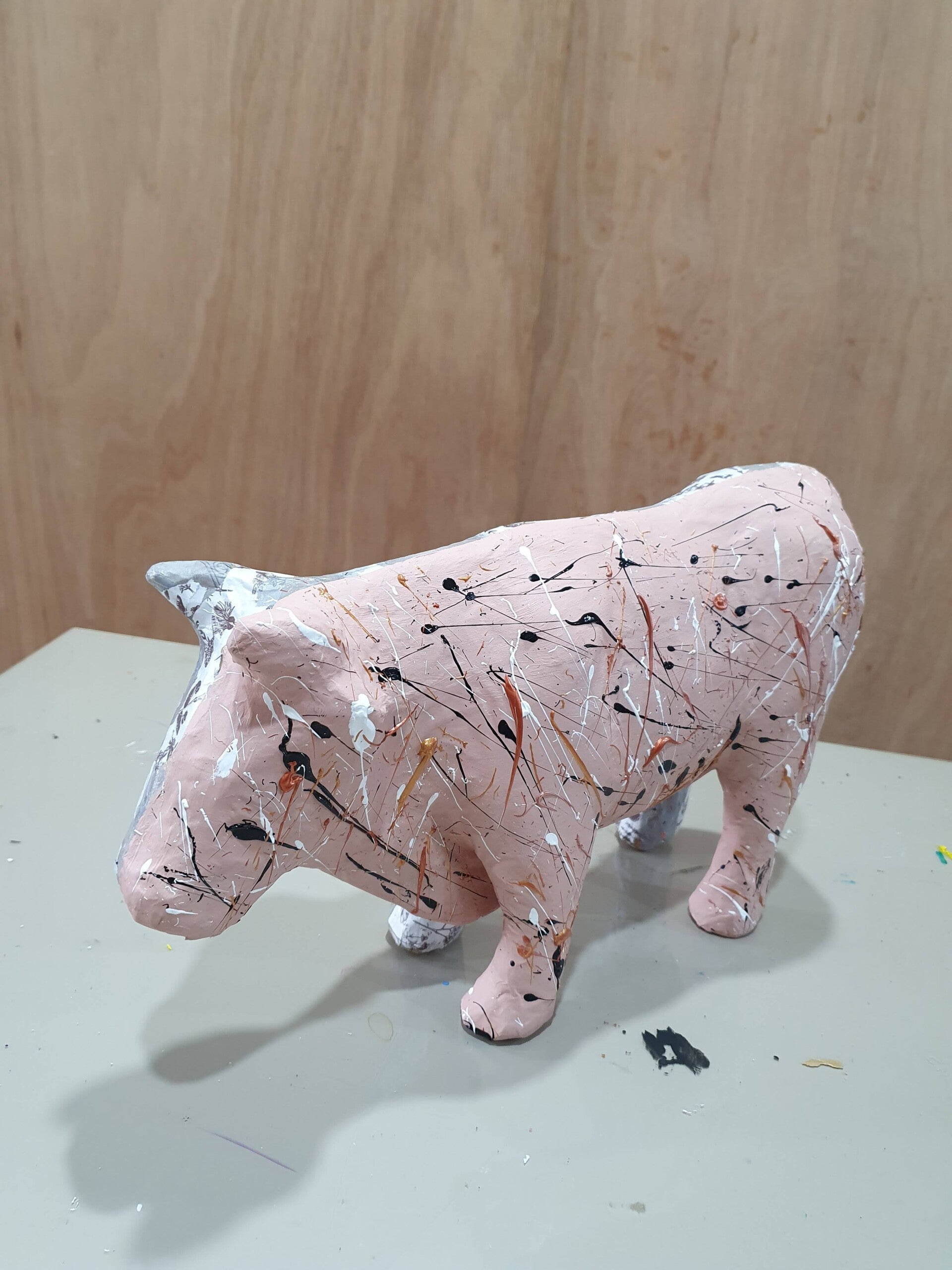 workshop koe pimpen, workshop, workshop Drenthe, workshops Drenthe, creatieve workshop, creatieve workshops, bedrijfsuitje Drenthe, creatief uitje Drenthe, vrijgezellenfeest, workshop mannen en vrouwen, teambuilding