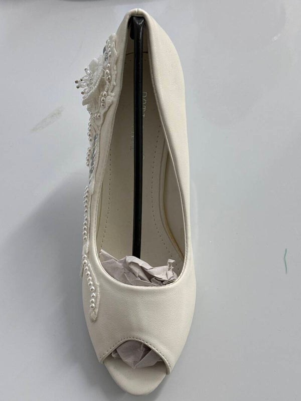 LE040 by “Pot Pati”