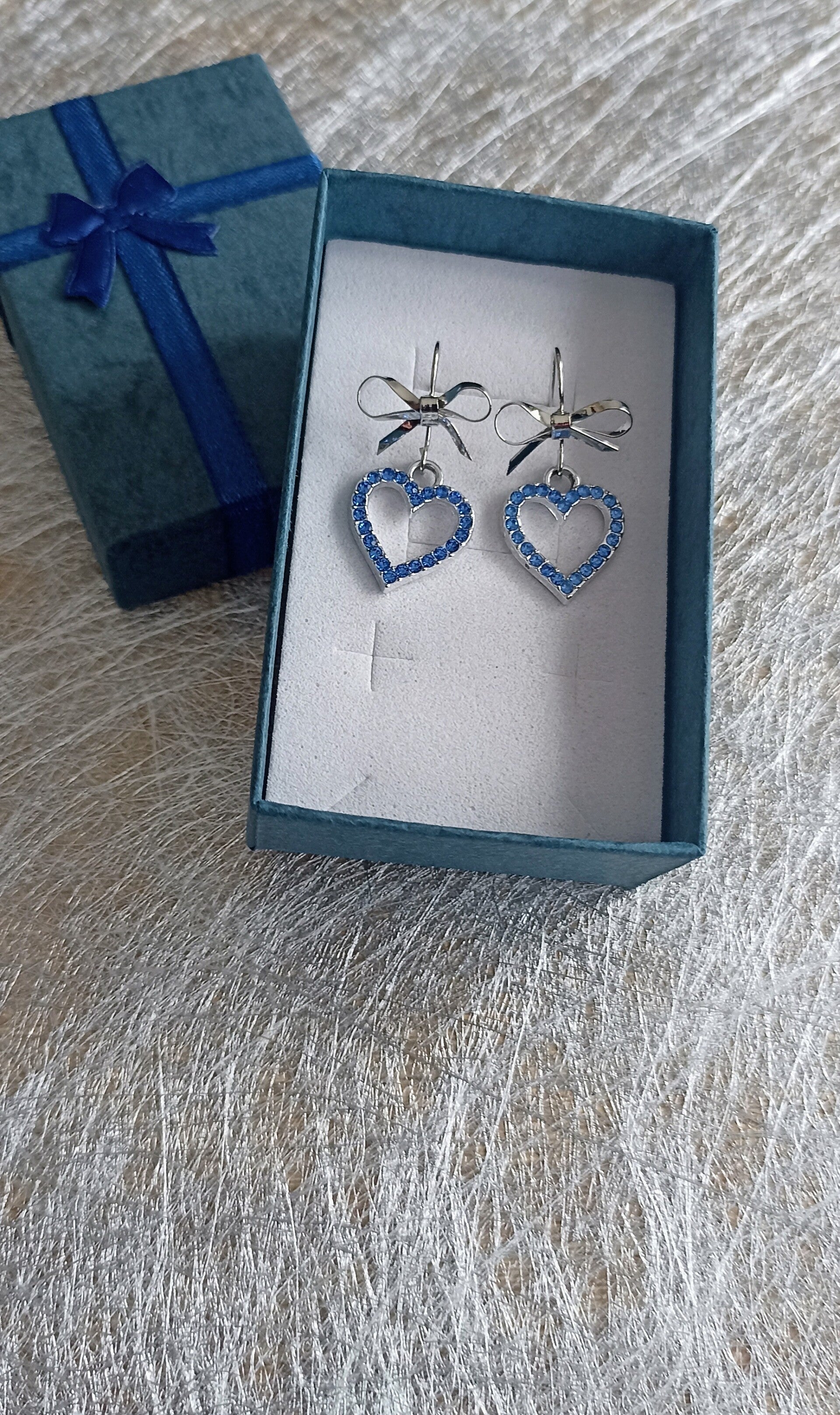 Boucles d'oreilles noeud papillon