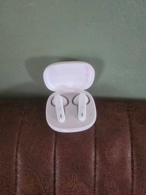 JBL Draadloze Oordopjes (Wit) – Inclusief Oplaadcase