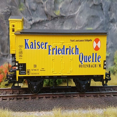4890.jpg