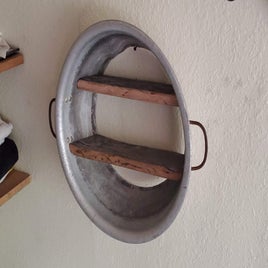 potshelf.jpg
