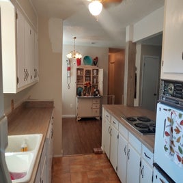 kitchen1.jpg