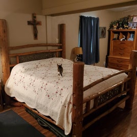 bed2.jpg