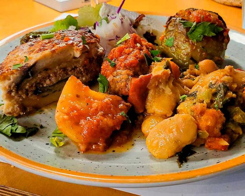 Il mix greco al ristorante Ofou To Lo