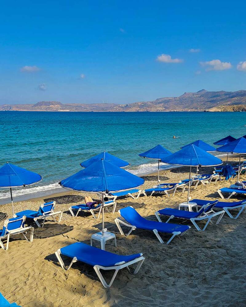 La spiaggia privata del Sitia Beach City Resort