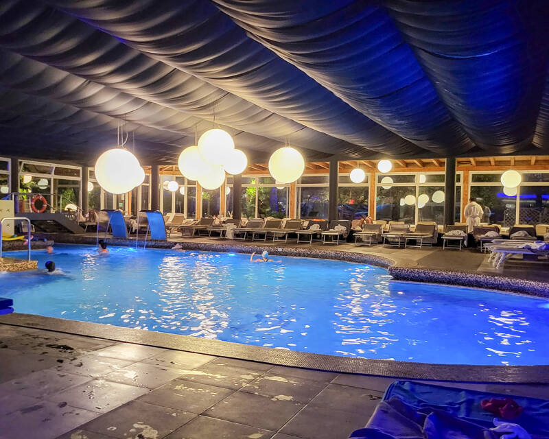 La piscina coperta dell'Hotel Mioni Royal San