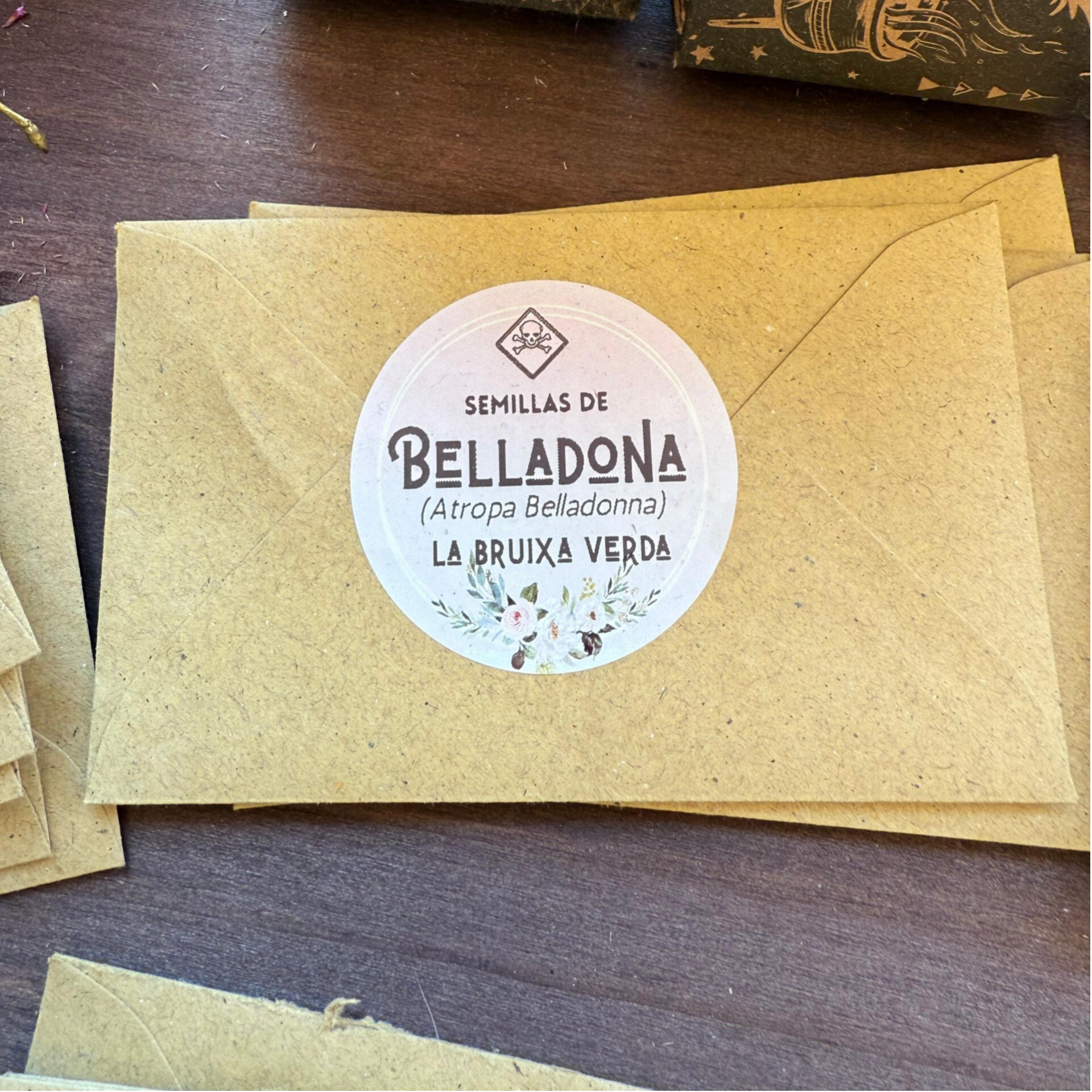 Semillas de Belladona – La Dama Negra de las Brujas